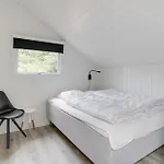 Four-bedroom In Semesterbostad