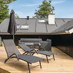 Four-bedroom In Semesterbostad