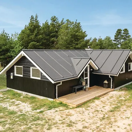 Semesterbostad Four-bedroom In Blåvand